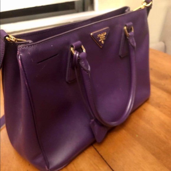Prada Saffiano Purse - Picture 3 of 11